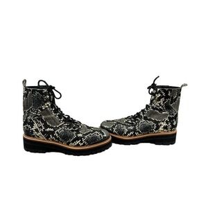 Marc Fisher Boots‎ Womens Size 8 Izzie 2 Lugsole Ankle Hiking Snake Print LTD